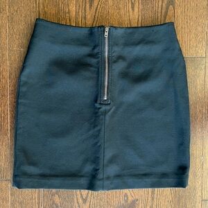 Aritzia (Wilfred Free) black skirt